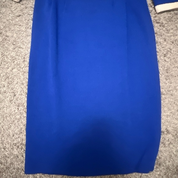 St. John Royal Blue and Cream Knit 2 Piece Suit with Skirt - Picture 4 of 5